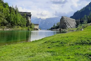 Lago del Gleno image