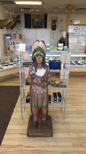 Gun Shop «Hunters Den of Ohio», reviews and photos, 1299 Ohio Pike, Amelia, OH 45102, USA