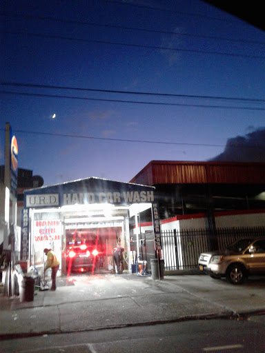 B & G Hand Car Wash en Bronx
