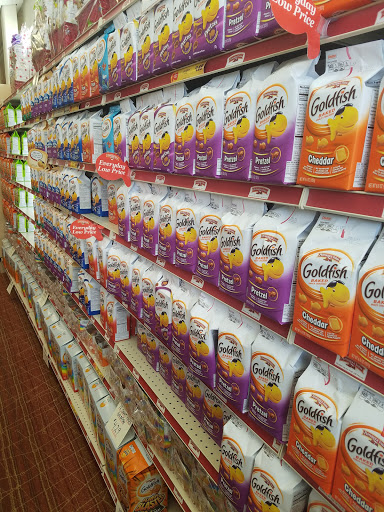 Shopping Mall «Queenstown Premium Outlets», reviews and photos, 441 Outlet Center Dr, Queenstown, MD 21658, USA