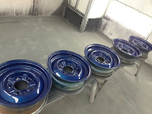 Auto Body Shop «Maaco Collision Repair & Auto Painting», reviews and photos, 3308 E Pioneer Pkwy, Arlington, TX 76010, USA