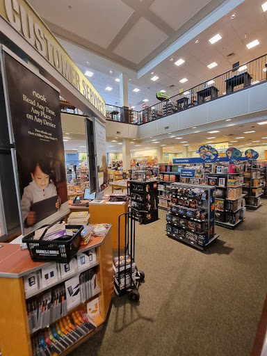 Book Store «Barnes & Noble», reviews and photos, 1201 Lake Woodlands Dr, The Woodlands, TX 77380, USA