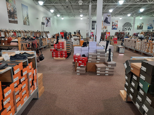 Shoe Store «DSW Designer Shoe Warehouse», reviews and photos, 290 Mid Rivers Center, St Peters, MO 63376, USA