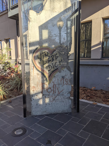 Historical Landmark «Berlin Wall», reviews and photos, 585 Franklin St, Mountain View, CA 94041, USA