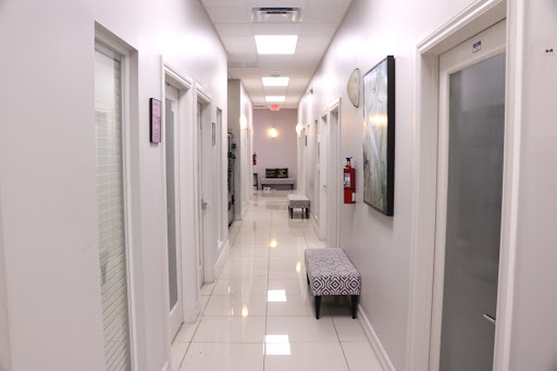 Beauty Salon «Bella Salon Suites», reviews and photos, 13055 W Sunrise Blvd, Sunrise, FL 33323, USA