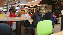 Atmosphère du Restauration rapide McDonald's à Porte-de-Savoie - n°1