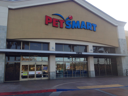 PetSmart, 15618 Whittwood Ln, Whittier, CA 90603, USA, 