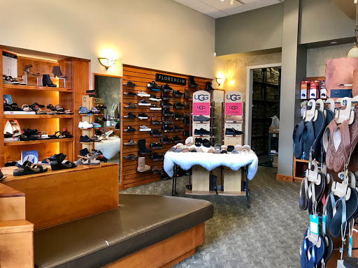 Shoe Store «Village Shoes», reviews and photos, 50 E Via Del Oro, Fresno, CA 93720, USA