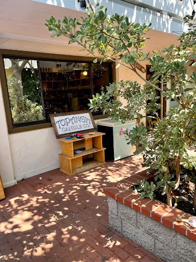 Topanga Creek General Store, 141 S Topanga Canyon Blvd, Topanga, CA 90290, USA, 