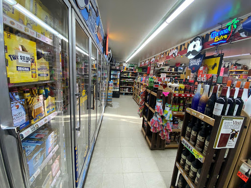 Liquor Store «Arundel Liquors», reviews and photos, 8530 Fort Smallwood Rd, Pasadena, MD 21122, USA