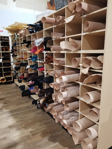 Craft Store «Tandy Leather Portland-21», reviews and photos, 13221 NE Whitaker Way, Portland, OR 97230, USA
