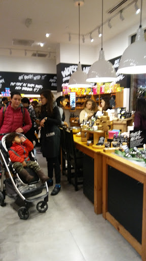 Cosmetics Store «Lush Cosmetics», reviews and photos, 1500 Polaris Pkwy, Columbus, OH 43240, USA