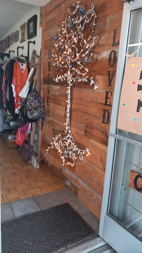Thrift Store «Second Chance», reviews and photos, 355 Broadway St, Laguna Beach, CA 92651, USA