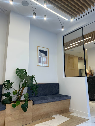 CLINICA DENTAL - DENTAL STUDIO