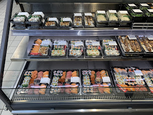 Photo n°10 de STAND SUSHI - SUPER U VIVONNE à Vivonne ()