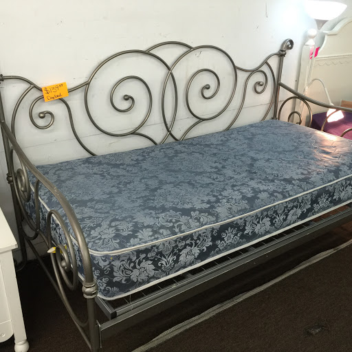 Thrift Store «Hidden Treasures», reviews and photos, 8240 Causeway Blvd, Tampa, FL 33619, USA