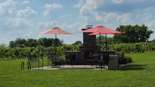 Vineyard «Stone Pillar Vineyard & Winery», reviews and photos, 11000 S Woodland St, Olathe, KS 66061, USA