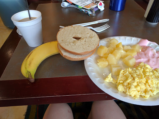 Hotel «Fairfield Inn & Suites by Marriott Orlando at SeaWorld®», reviews and photos, 10815 International Dr, Orlando, FL 32821, USA