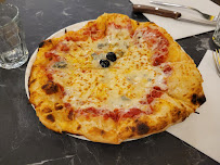 Plats et boissons du Restaurant italien Chez Carlo Cordeliers - Pizzas au feu de bois à Lyon - n°3