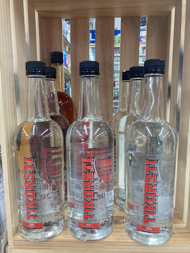 Liquor Store «Wine Rack & Liquor», reviews and photos, 1375 Blossom Hill Rd, San Jose, CA 95118, USA