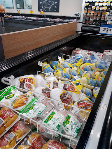 Grocery Store «Meijer», reviews and photos, 2622 Menards Dr, Evansville, IN 47715, USA