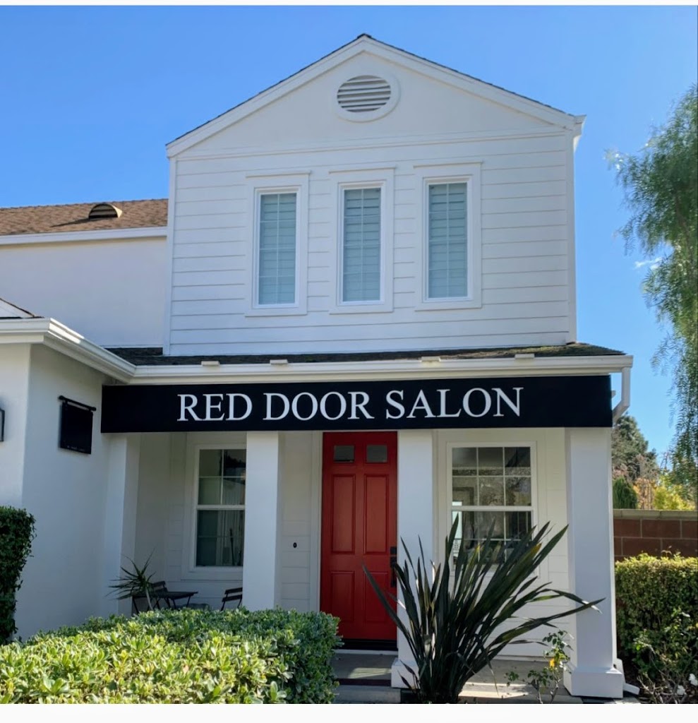 Red Door Salon 92694