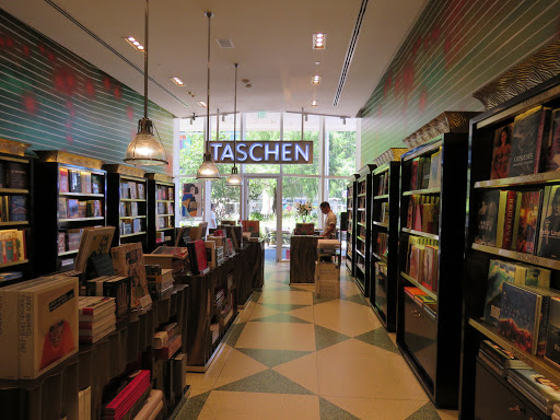 Book Store «TASCHEN Store Miami», reviews and photos, 1111 Lincoln Rd, Miami Beach, FL 33139, USA