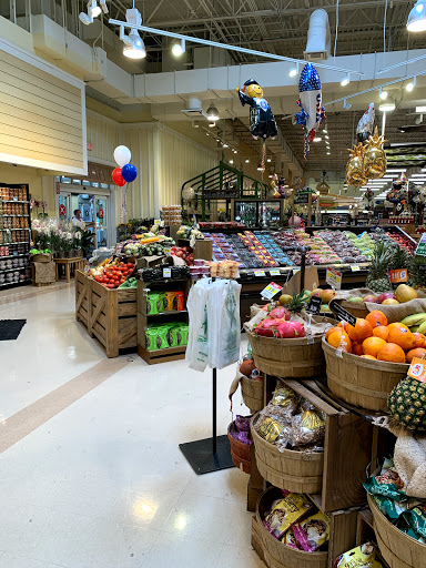 Grocery Store «Lowes Foods of Apex», reviews and photos, 5400 Apex Peakway, Apex, NC 27502, USA
