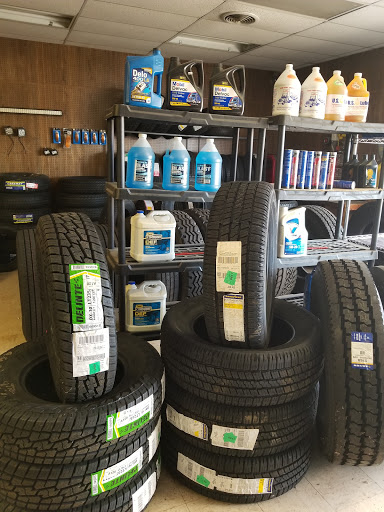 S&S TRUCK TIRES AND SERVICE in Iraan, Texas