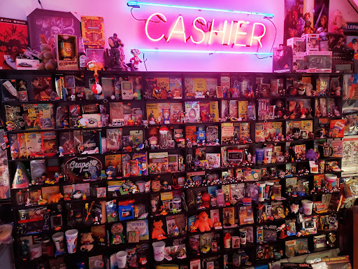 Collectibles Store «Makes Cents Variety Store», reviews and photos, 5027 W Howard Ave, Milwaukee, WI 53220, USA