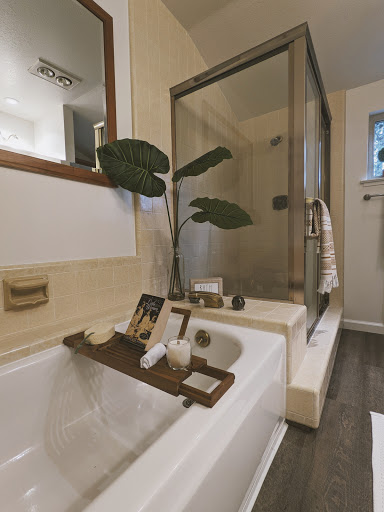 Homes by Henson Real Estate Team image