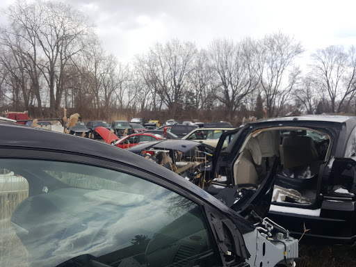 Salvage Yard «Valupart», reviews and photos, 26130 Groesbeck Hwy, Warren, MI 48089, USA