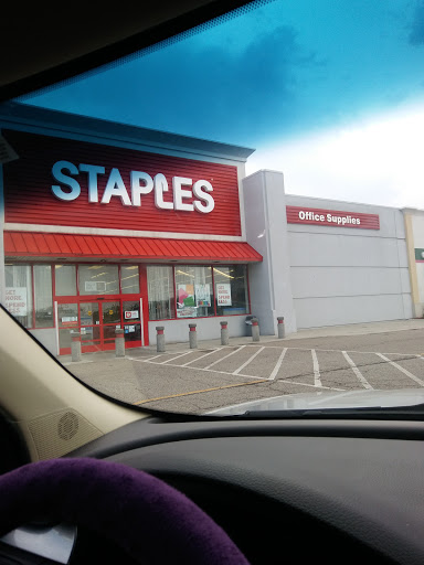 Office Supply Store «Staples», reviews and photos, 4190 E Court St #100, Burton, MI 48509, USA