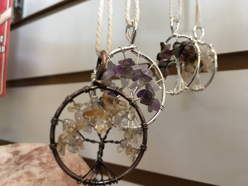 Tobacco Shop «Mary Janes Place Smoke Shop», reviews and photos, 1807 N Main St, Los Angeles, CA 90031, USA