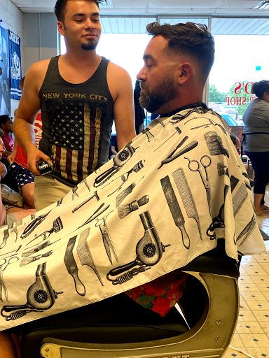 Barber Shop «Steve`s Barber Shop», reviews and photos, 817 E 53rd St, Anderson, IN 46013, USA