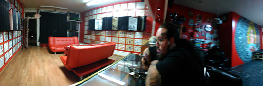 Tattoo Shop «WEST CALI TATTOOS & PIERCING», reviews and photos, 518 W Marshall St, Norristown, PA 19401, USA