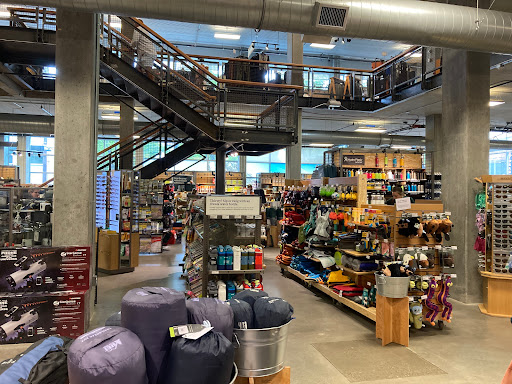 Camping Store «REI», reviews and photos, 1405 NW Johnson St, Portland, OR 97209, USA