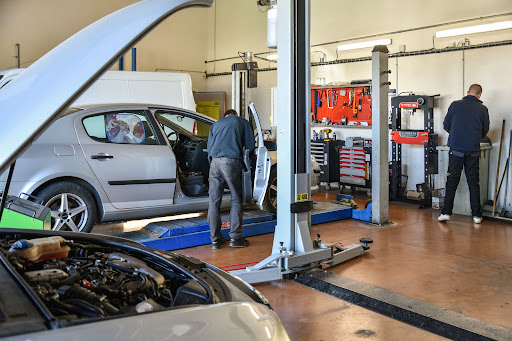 Photo 1 - Com'by Car - Garage automobiles et ventes - Bletterans