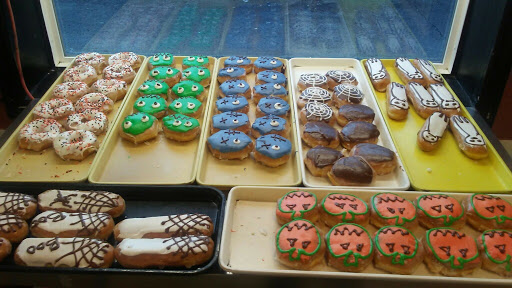 Donut Shop «Whistlestop Donuts», reviews and photos, 420 E 9th St, Hopkinsville, KY 42240, USA