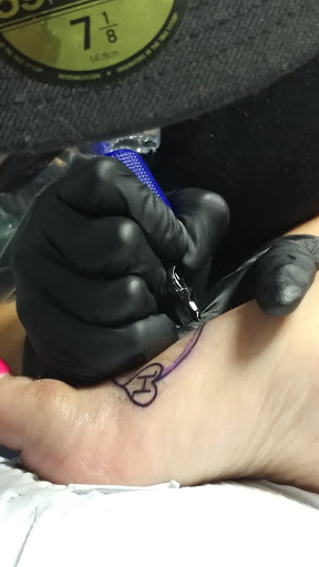 Tattoo Shop «Red Raven Art Company», reviews and photos, 602 Seaboard St, Myrtle Beach, SC 29577, USA