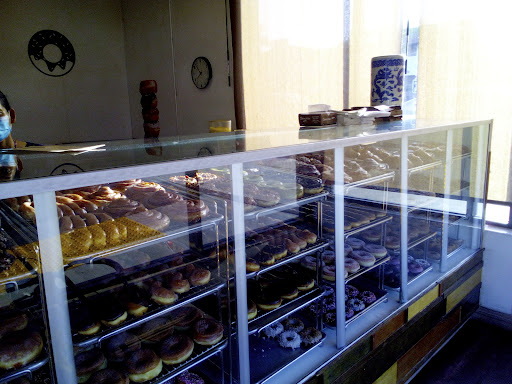 Donut Shop «Golden Donut», reviews and photos, 2360 University Ave, San Diego, CA 92104, USA