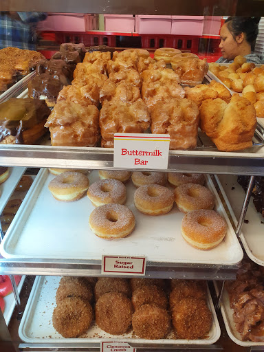 Gilroy Donut House, 703 1st St, Gilroy, CA 95020, USA, 