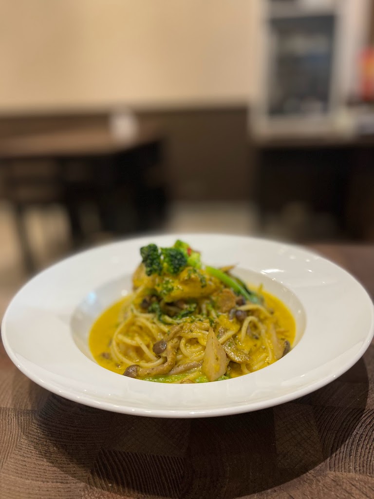 斜塔義式廚房(原成大店)｜義大利麵｜燉飯焗烤｜台南必吃｜安平美食｜平價推薦｜冷氣開放〘店休日請以FB粉專公告為主〙 的照片