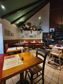 Atmosphère du Restaurant de grillades à la française Courtepaille à Pouilly-en-Auxois - n°20
