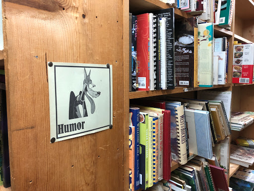 Used Book Store «Books Do Furnish a Room», reviews and photos, 1809 W Markham Ave, Durham, NC 27705, USA