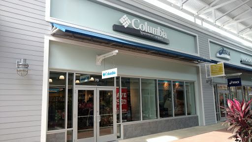 Sportswear Store «Columbia Sportswear Outlet Store at Premium Outlets», reviews and photos, 2300 Grand Cypress Dr #170, Lutz, FL 33559, USA