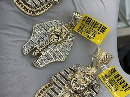 Watch Repair Service «Golden Jewelers - Memphis», reviews and photos, 2926 Lamar Ave, Memphis, TN 38114, USA