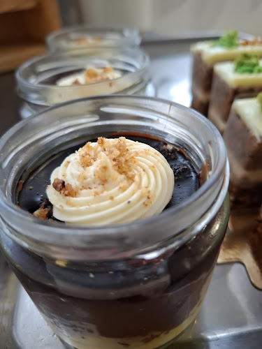 Opinii despre Harmónia Kávézó És Cukrászda în Noszvaj - Kávézó