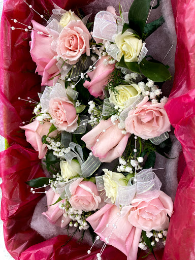 Florist «Morton Grove Florist», reviews and photos, 5741 Dempster St, Morton Grove, IL 60053, USA