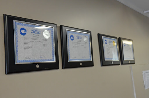 Auto Repair Shop «McCabes Automotive Specialist», reviews and photos, 3147 Bridgeport Way W, University Place, WA 98466, USA